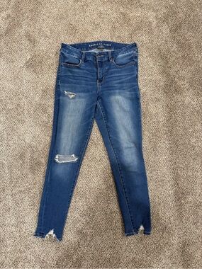 American Eagle Outfitters Women's Medium Blue Ripped Skinny Jeans